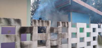 พ่นยาฆ่าเชื้อโรคโรงเรียนหนองบ้านหนองกก  ก่อนเปิดภาคเรียน