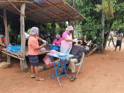 ตรวจโควิด-19  กลุ่มเสี่ยงบ้านหนองนกเขียน