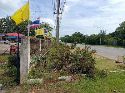 ทำความสะอาดพื้นที่ อบต.ภูหลวง เพื่อเตรียมรับสมัครเลือกตั้งฯ