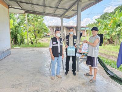 มอบถุงยังชีพและตรวจเยี่ยมผู้ฉีดวัคซีนฯ