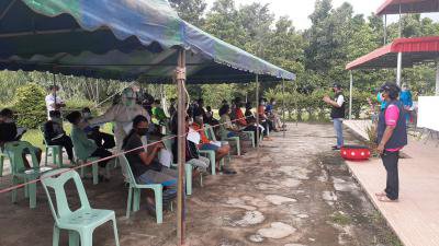 อบต.ภูหลวงร่วมสนับสนุนตรวจคัดกรองกลุ่มเสี่ยงฯ