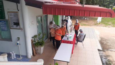 อบต.ภูหลวงร่วมสนับสนุนตรวจคัดกรองกลุ่มเสี่ยงฯ