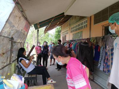 ลงพื้นที่บ้านหนองหว้า หมู่ 8 ตรวจคัดกรองกลุ่มเสี่ยงโรคโควิด-19