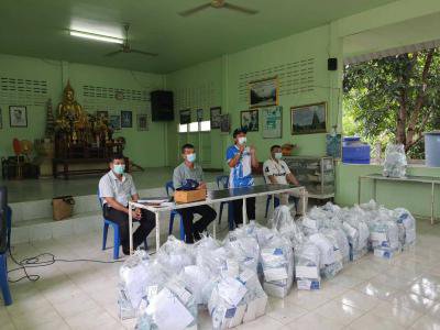 เดินรณรงค์แนะนำการรับวัคซีนป้องกันโรคโควิด-19ฯ