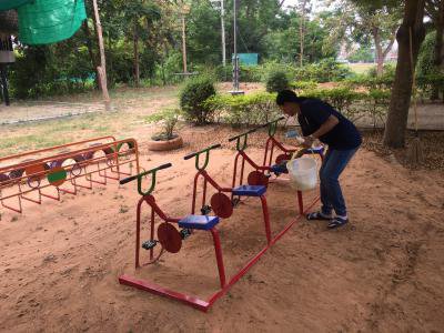 ทำความสะอาด ศพด.อบต.ภูหลวง (บ้านหลุมเงิน)