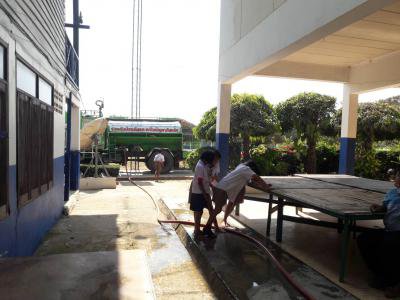 ส่งน้ำเพื่อบรรเทาความเดือดร้อนของประชาชนฯ