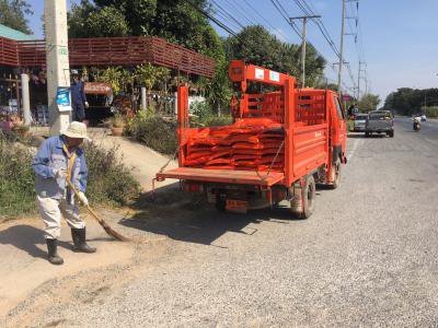 ซ่อมแซมถนนหมู่บ้านในพื้นที่ตำบลภูหลวง