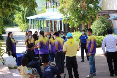 ร่วมกิจกรรมทำความสะอาดโรงเรียนบ้านหลุมเงิน