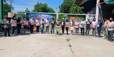 ปลูกผักสวนครัว ตามโครงการสนับสนุนขับเคลื่อนหมู่บ้านตามหลักปรัชญาเศรษฐกิจพอเพียงฯ