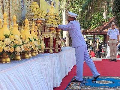 ร่วมพิธีเนื่องในวินคล้ายวันพระราชสมภพของพระบาทสมเด็จพระบรมชนกาธิเบศวร มหาภูมิพลอดุลยเดชมหาราชฯ
