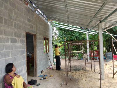 ตรวจความคืบหน้าสร้างบ้านคนพิการ ม.2