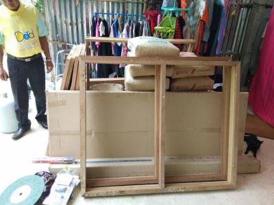 มอบสิ่งของปรับปรุงบ้านคนพิการ ม.2