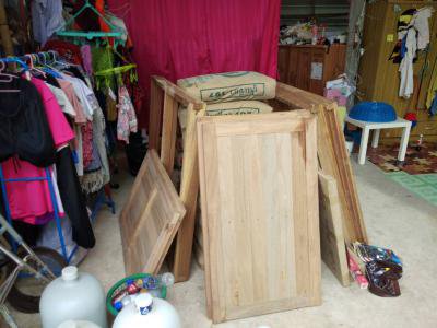 มอบสิ่งของปรับปรุงบ้านคนพิการ ม.2