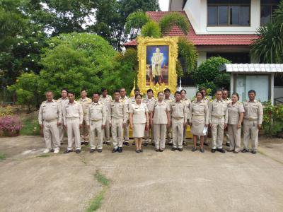 ลงนามถวายพระพรสมเด็จพระเจ้าอยู่หัวฯ