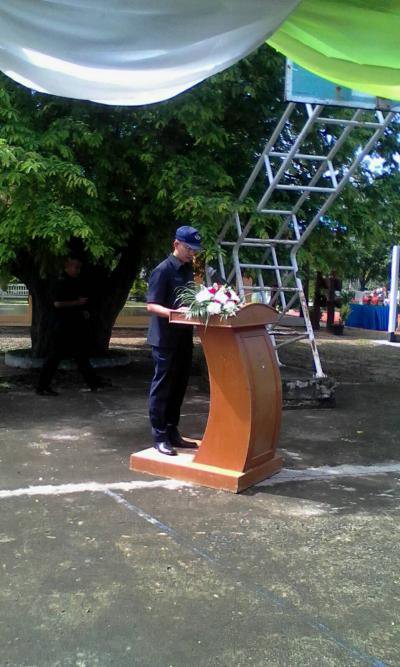 นายกฯ ร่วมพิธีมอบลานเอนกประสงค์โรงเรียนบ้านหลุมเงิน