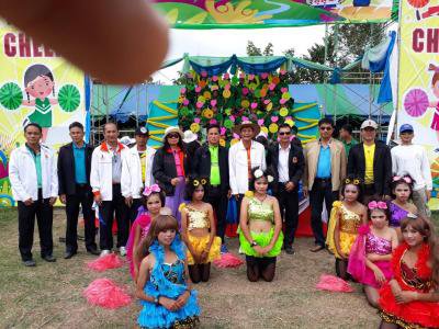 ร่วมพิธีเปิดการแข่งขันกีฬา-กรีฑานักเรียน