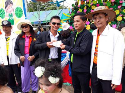 ร่วมพิธีเปิดการแข่งขันกีฬา-กรีฑานักเรียน