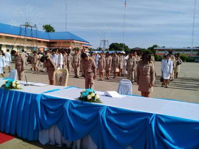 ร่วมพิธีลงนามถวายพระพร,จุดเทียนชัย เนื่องในวันแม่แห่งชาติ ประจำปี 2560