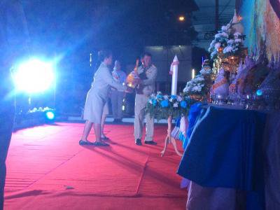 ร่วมพิธีลงนามถวายพระพร,จุดเทียนชัย เนื่องในวันแม่แห่งชาติ ประจำปี 2560