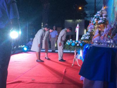 ร่วมพิธีลงนามถวายพระพร,จุดเทียนชัย เนื่องในวันแม่แห่งชาติ ประจำปี 2560