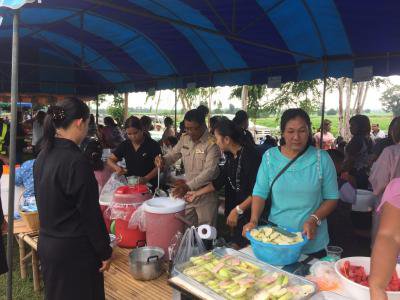 ร่วมทำบุญโรงทานกับโรงเรียนบ้านหนองกก