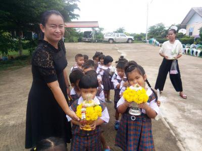 กิจกรรมไหว้ครูของศูนย์พัฒนาเด็กเล็กฯ