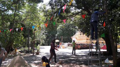 จัดเตรียมสถานที่สำหรับงานสงกรานต์ ปี 60