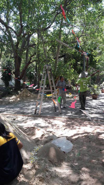 จัดเตรียมสถานที่สำหรับงานสงกรานต์ ปี 60