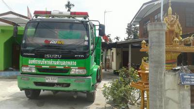 งานป้องกันฯ ส่งน้ำให้แก่ชาวบ้านที่เดือดร้อน