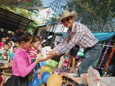 อบต.ภูหลวงจัดกิจกรรมวันเด็ก ประจำปี 2560
