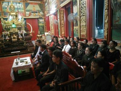 อบต.ภูหลวง ร่วมเป็นเจ้าภาพสวดพระอภิธรรมพระบรมศพพระบาทสมเด็จพระปรมินทรมหาภูมิพลอดุลยเดชฯ