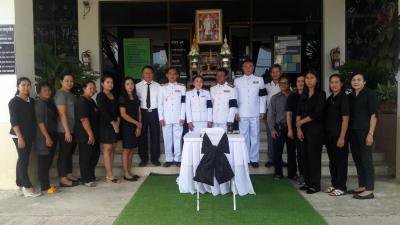 ร่วมลงนามถวายความอาลัยฯ