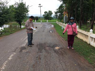 สำรวจถนนลาดยางในตำบลภูหลวงเพื่อรอการซ่อมแซม
