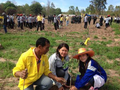อบต.ภูหลวงร่วมปลูกป่าเฉลิมพระเกียรติฯ  