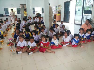 ศพด.บ้านหลุมเงินและ ศพด.หนองนกเขียน ร่วมพิธีไหว้ครู