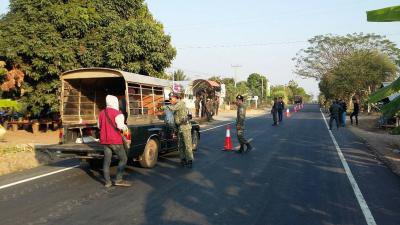 งานป้องกันฯ ร่วมกับฝ่ายปกครองอำเภอ ตรวจสารเสพติด