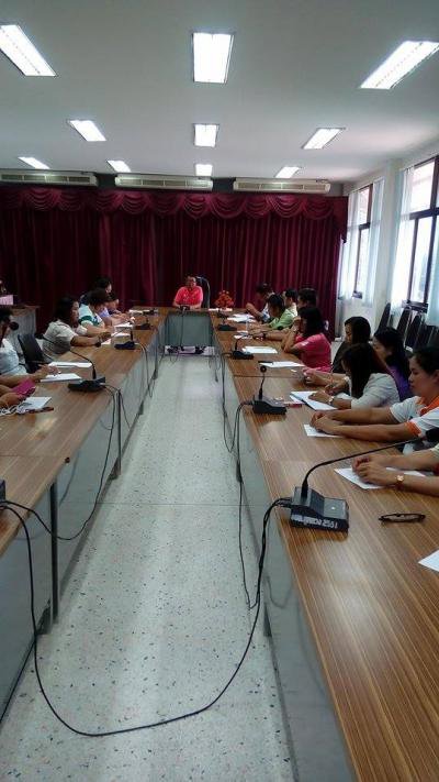 ประชุมประจำเดือนพนักงานส่วนตำบล,พนักงานจ้าง ประจำเดือน ตุลาคม 2558