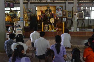 อบต.ภูหลวงจัดกิจกรรมแห่เทียน ประจำปี 2558
