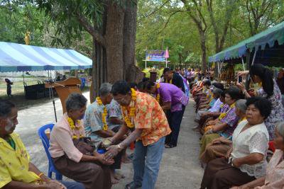 กิจกรรมประเพณีสงกรานต์ ประจำปี 2558