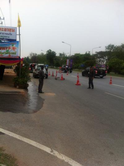 อบต.ภูหลวงตั้งจุดบริการประชาชนในช่วงเทศกาลสงกรานต์