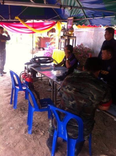 อบต.ภูหลวงตั้งจุดบริการประชาชนในช่วงเทศกาลสงกรานต์