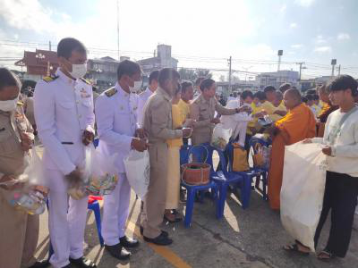 ร่วมกิจกรรมเนื่องในวันคล้ายวันพระบรมราชสมภพพระบาทสมเด็จพระบรมชนกาธิเบศร มหาภูมิพลอดุลยเดชมหาราช บรมนาถบพิตร วันชาติ และวันพ่อแห่งชาติ