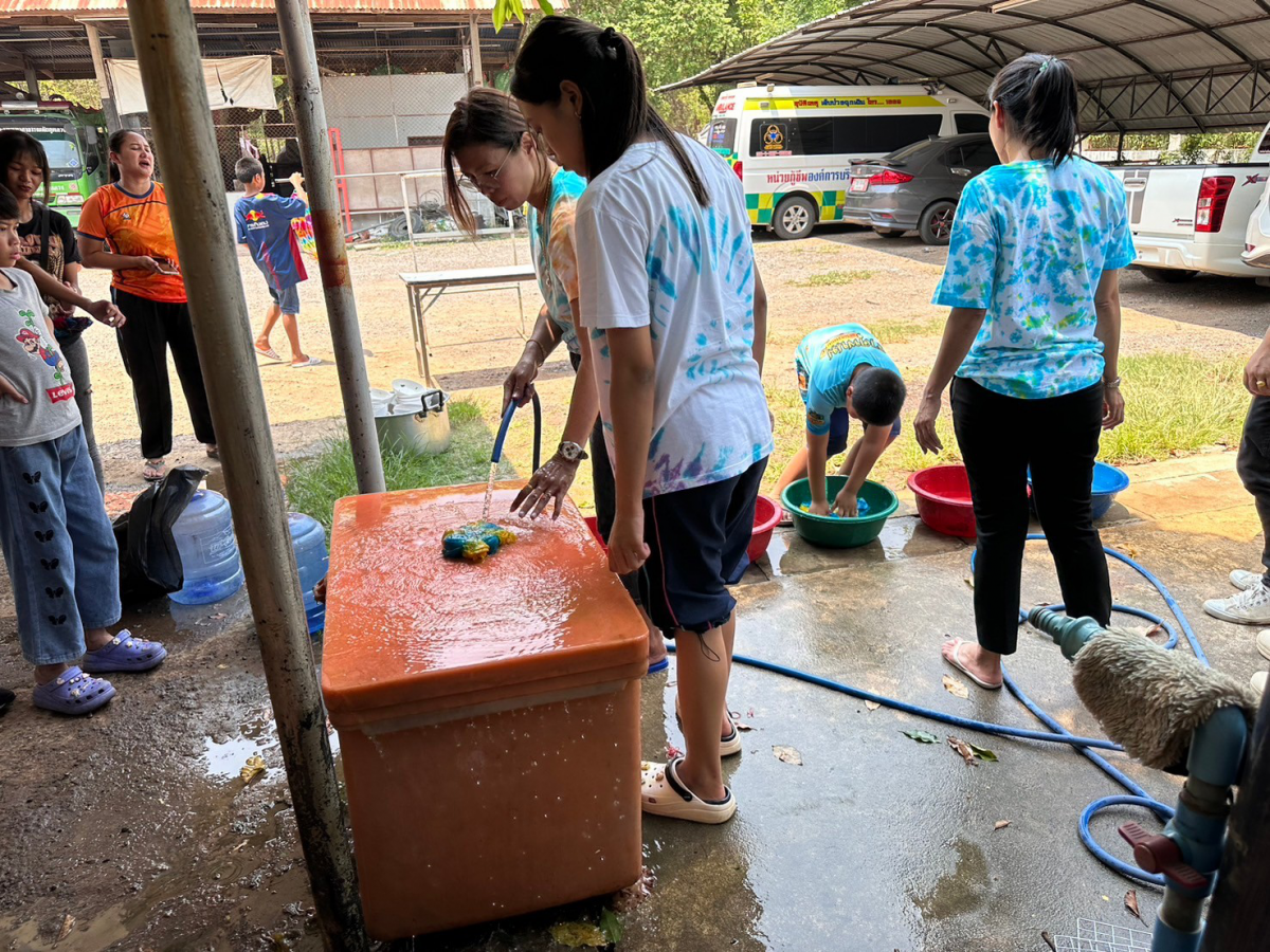 โครงการฝึกอบรมส่งเสริมอาชีพระยะสั้นตำบลภูหลวง ประจำปี 2567  กิจกรรม : เรียนรู้กระบวนการจัดกิจกรรมการทำเสื้อมัดย้อมสำหรับเด็กและเยาวชนตำบลภูหลวง