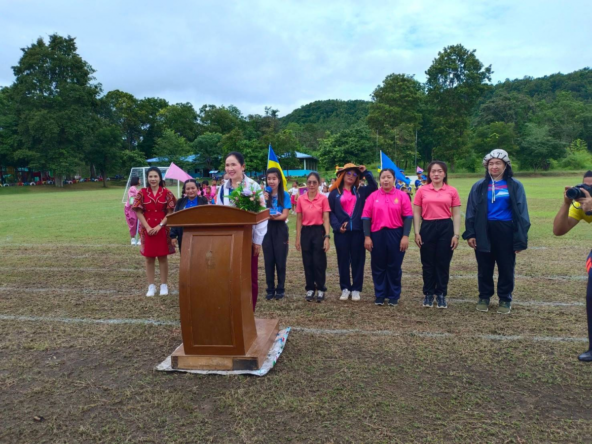 โครงการแข่งขันกีฬาศูนย์พัฒนาเด็กเล็ก อบต.ภูหลวง (บ้านหลุมเงิน) ร่วมกับโรงเรียนบ้านหลุมเงิน
