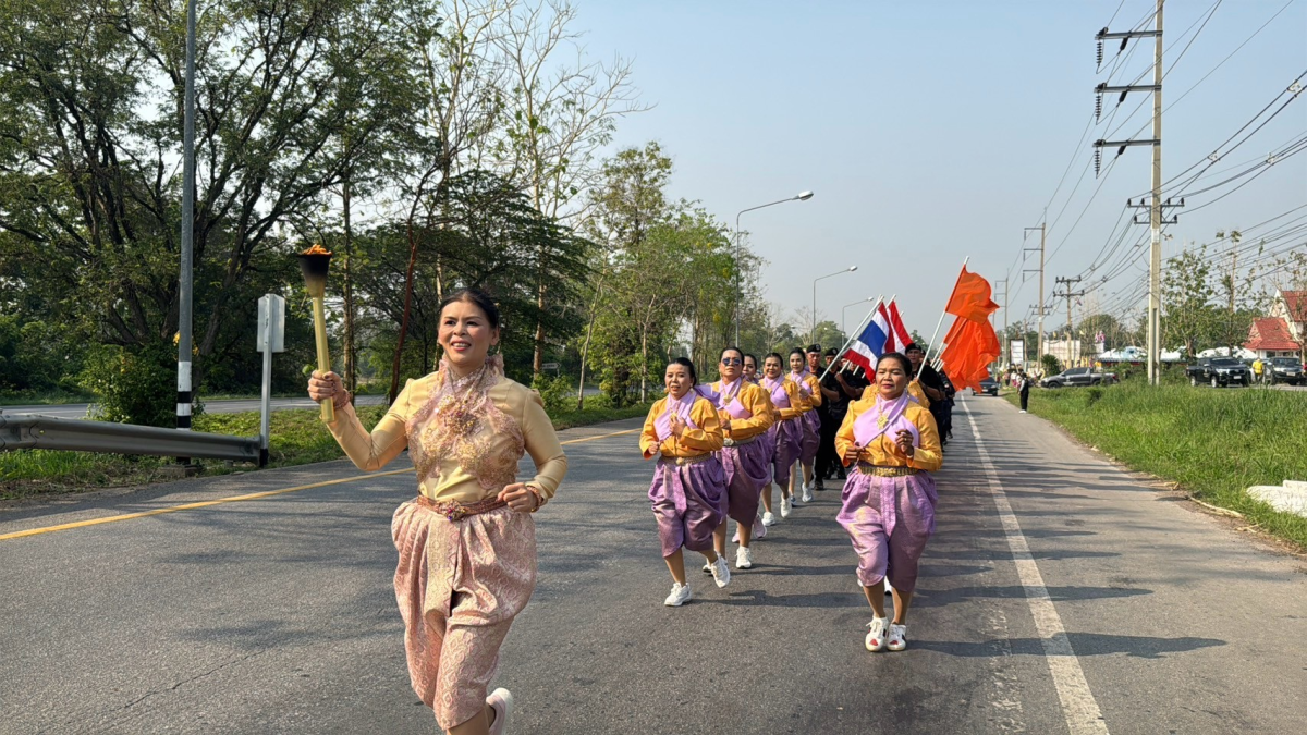 พิธีรับมอบคบไฟและวิ่งคบไฟ เพื่อนำไปประกอบในพิธีเปิดงานฉลองวันแห่งชัยชนะของท้าวสุรนารี ประจำปี 2568