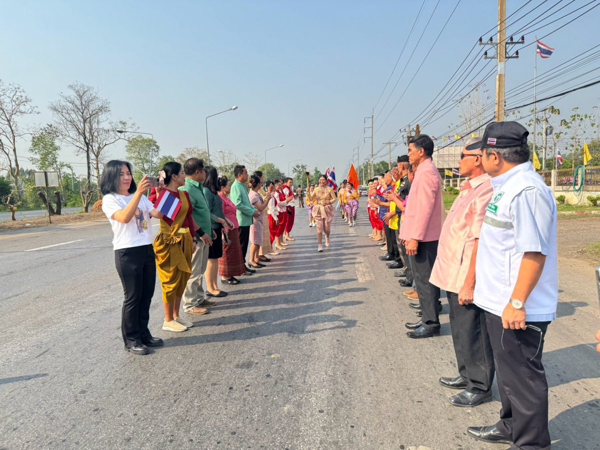 พิธีรับมอบคบไฟและวิ่งคบไฟ เพื่อนำไปประกอบในพิธีเปิดงานฉลองวันแห่งชัยชนะของท้าวสุรนารี ประจำปี 2568