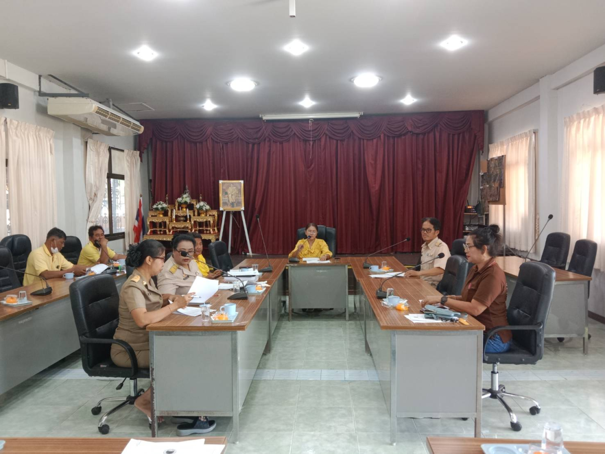 ประชุมคณะกรรมการสนับสนุนการจัดทำแผนฯ (พิจารณายกร่างแผนพัฒนา ครั้งที่ 1/2568 รอบผ่านประชุมประชาคมระดับตำบล)