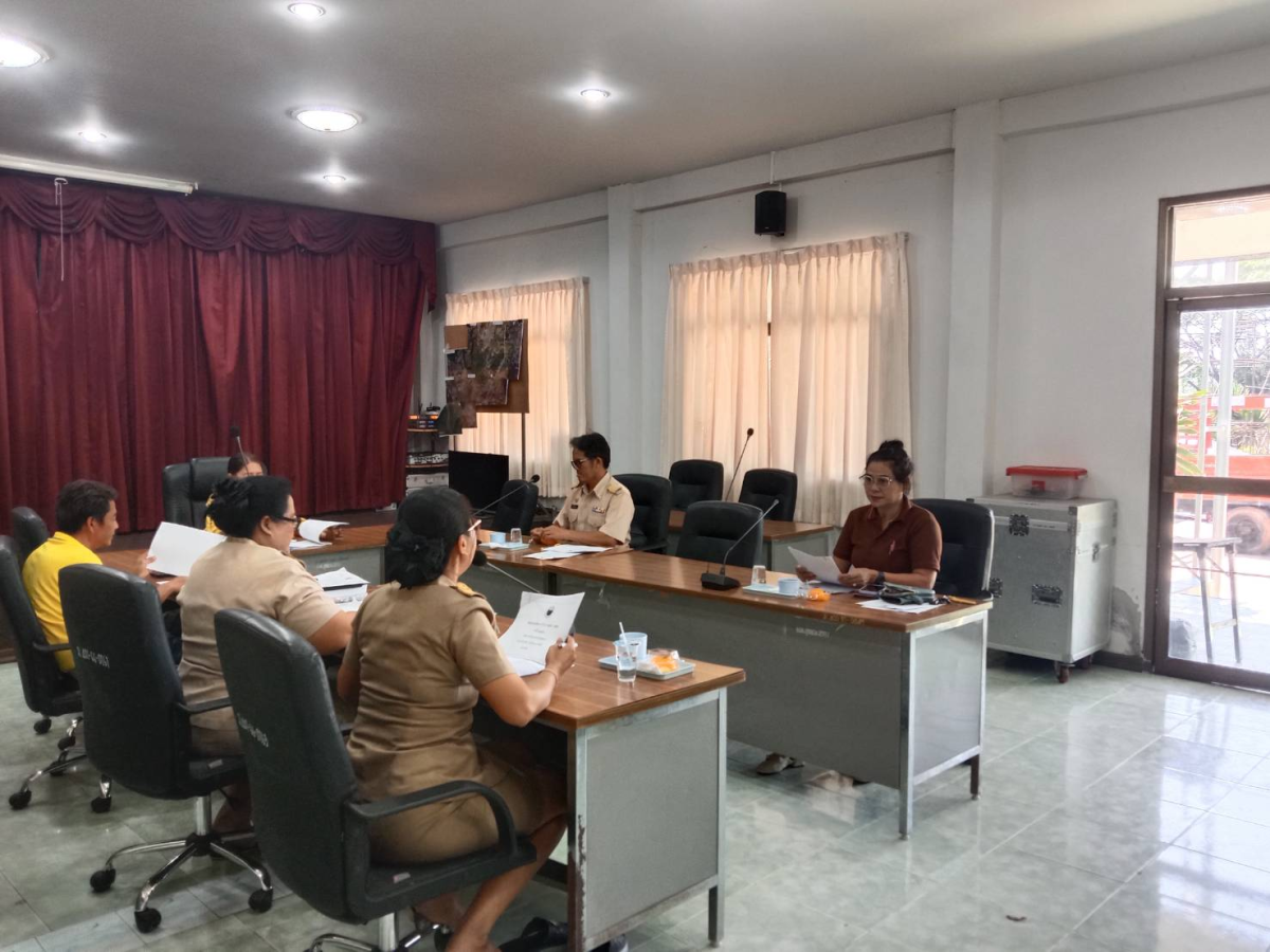 ประชุมคณะกรรมการสนับสนุนการจัดทำแผนฯ (พิจารณายกร่างแผนพัฒนา ครั้งที่ 1/2568 รอบผ่านประชุมประชาคมระดับตำบล)