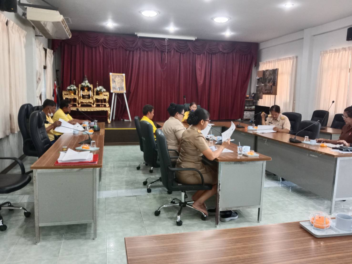 ประชุมคณะกรรมการสนับสนุนการจัดทำแผนฯ (พิจารณายกร่างแผนพัฒนา ครั้งที่ 1/2568 รอบผ่านประชุมประชาคมระดับตำบล)