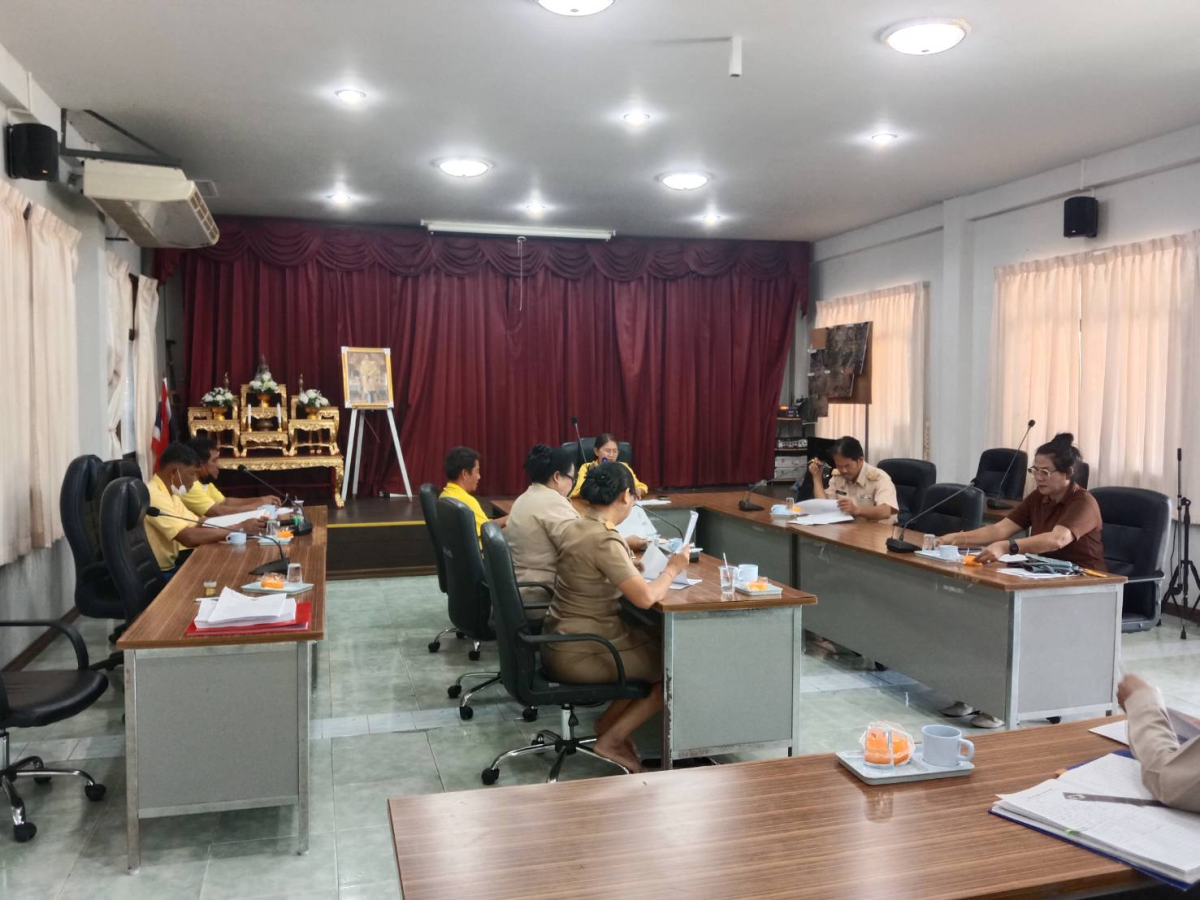 ประชุมคณะกรรมการสนับสนุนการจัดทำแผนฯ (พิจารณายกร่างแผนพัฒนา ครั้งที่ 1/2568 รอบผ่านประชุมประชาคมระดับตำบล)